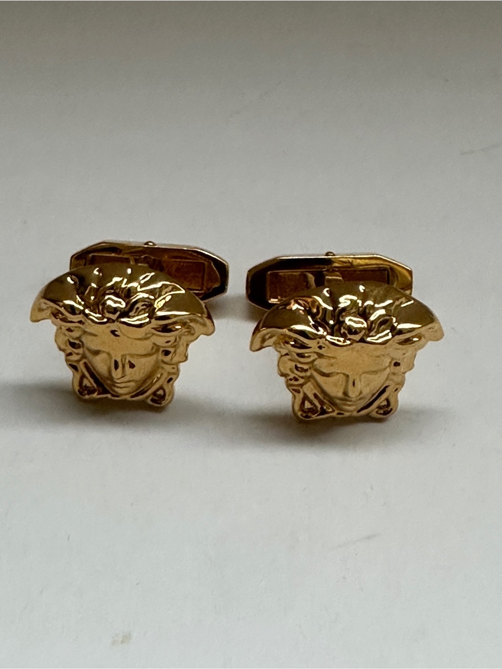 Versace Medusa Head Cufflinks Gold Tone Made in Italy NWOT